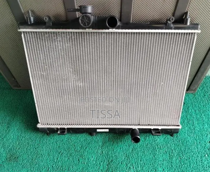 Nissan Tiida Radiator