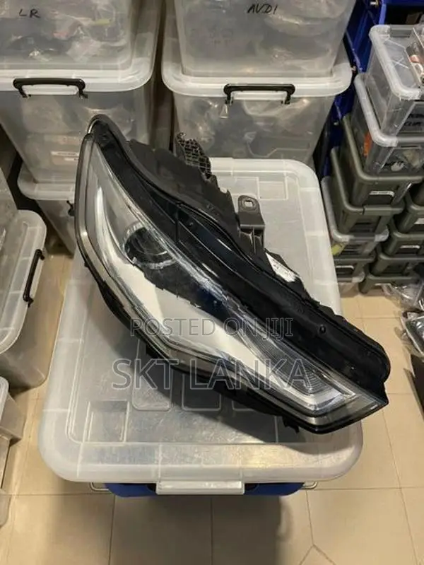Genuine Audi A6 2014 XENON Driver headlight complete A1 A3 A4 A5 A8