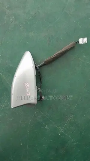 Honda Vezel RU3 Shark Antenna