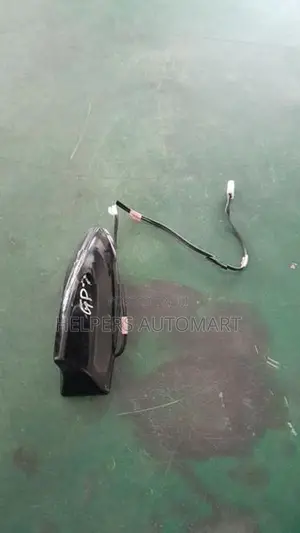 Honda Fit Shuttle GP7 Shark Antenna