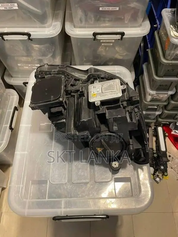 Genuine Mercedes C180 2013 Facelift Passenger headlight XENON C200 C22