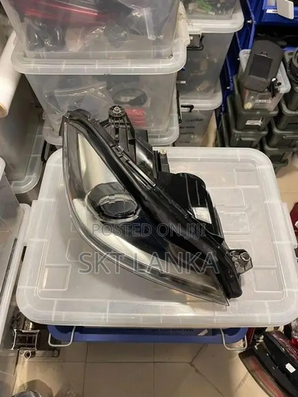 Genuine Mercedes C180 2013 Facelift Driver headlight XENON C200 C220