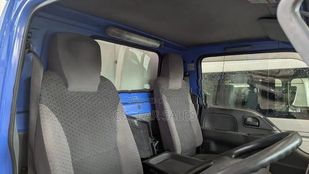 Isuzu ELF 2018