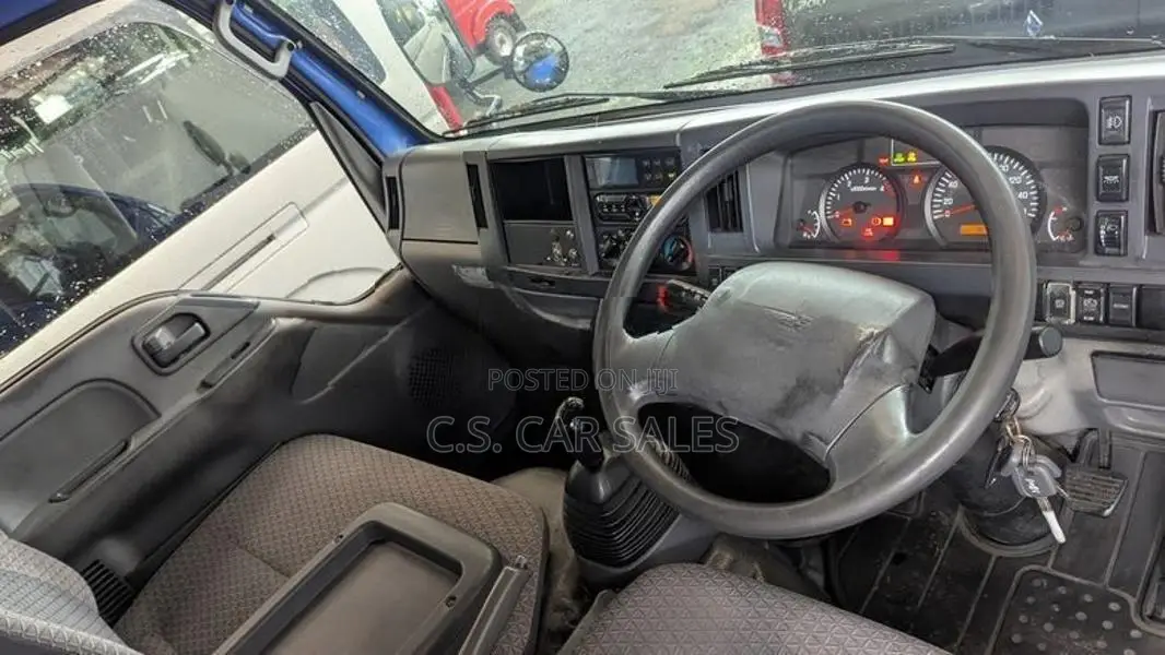 Isuzu ELF 2018