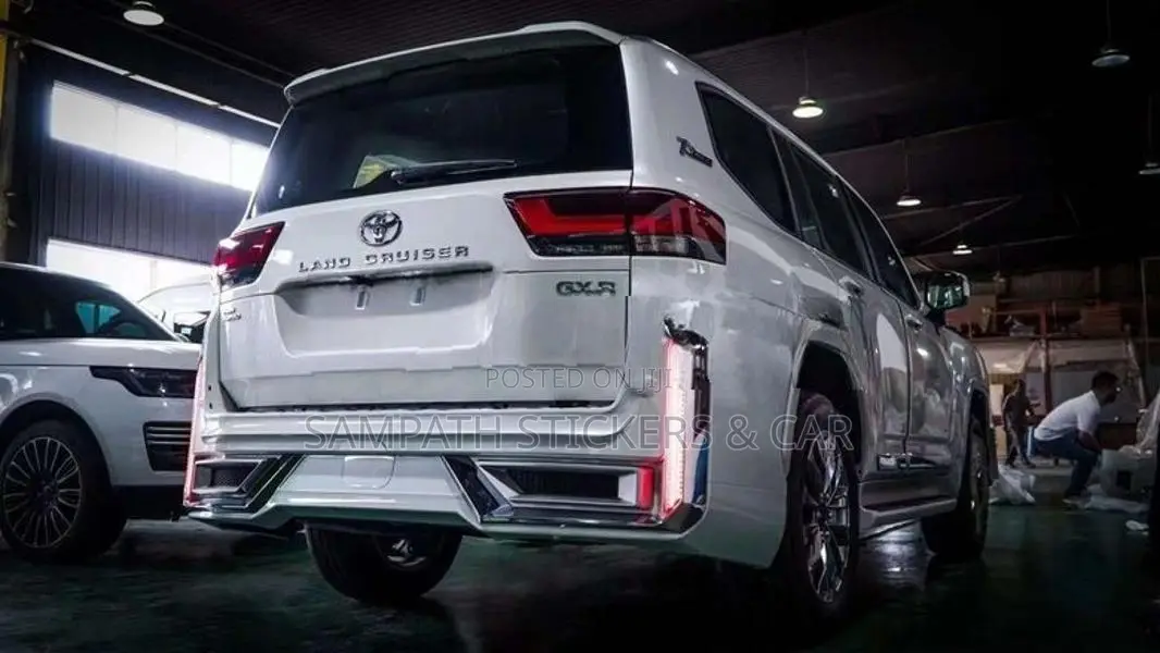 Land Cruiser LC300 Vogue Body Kit