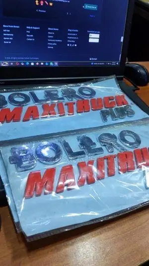 Bolero Maxitruck Plus Sticker