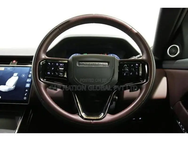 Land Rover Range Evoque Dynamic HSE P300e 2025