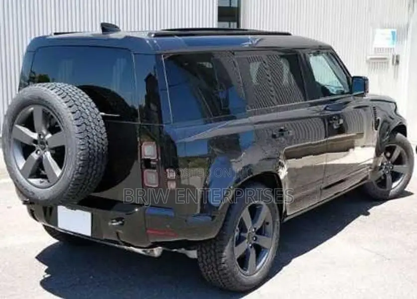 Land Rover Defender 110 direct petrol 2026