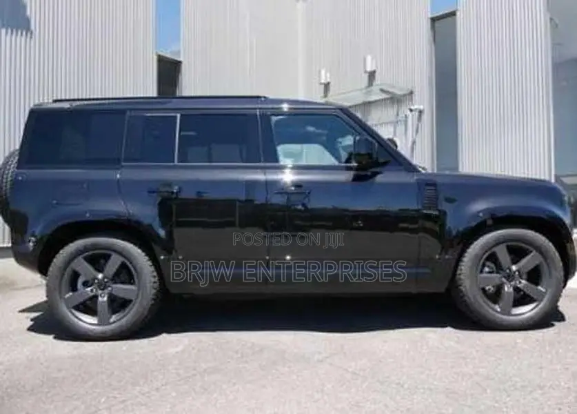 Land Rover Defender 110 direct petrol 2026