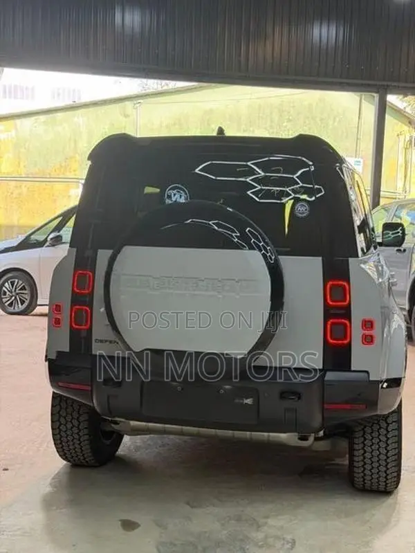 Land Rover Defender 110 Straight Petrol 2026
