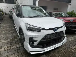 Toyota Raize hybrid 4way 2026