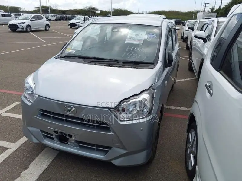 Daihatsu Mira L grade 2024