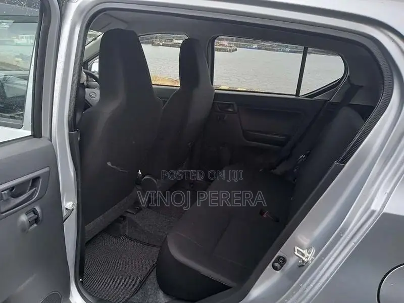 Daihatsu Mira L grade 2024