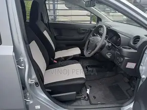 Daihatsu Mira L grade 2024