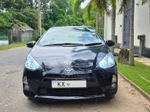 Toyota Aqua S grade 2013