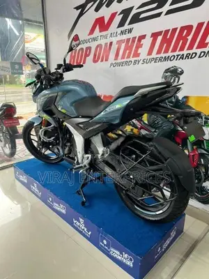Bajaj Pulsar N160 Premium 2026