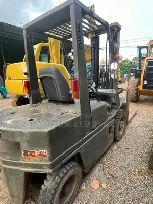 Nissan 2.5Ton forklift