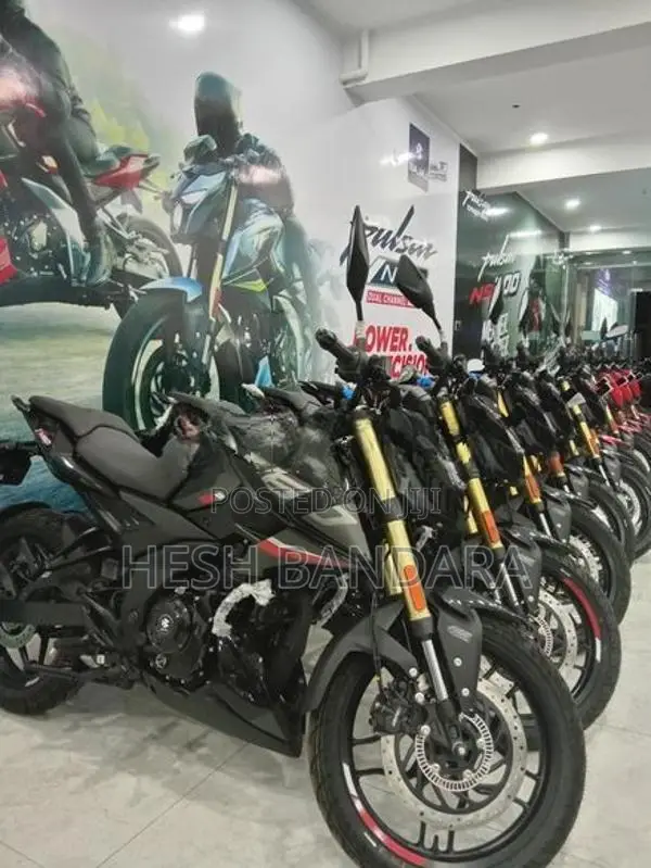 Bajaj Pulsar N160 HV premium 2026