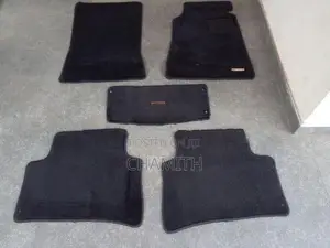 Benz Carpet Set