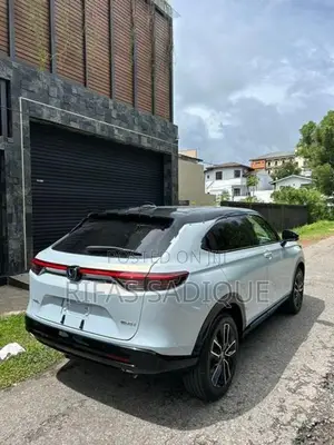 Honda Vezel Z-Play MoonRoof 10sp 2025