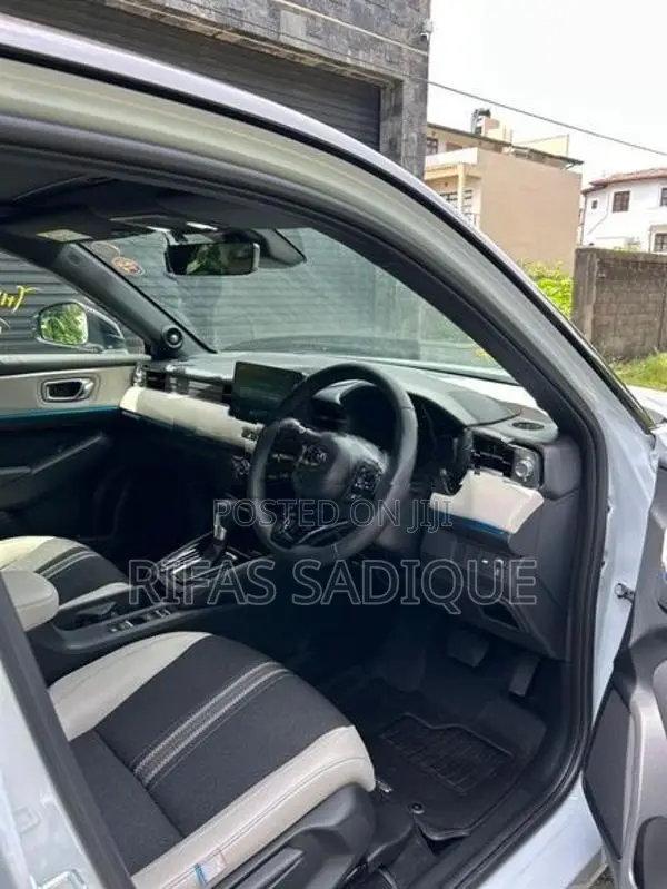 Honda Vezel Z-Play MoonRoof 10sp 2025