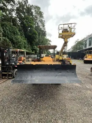 Mitsubishi Dozer