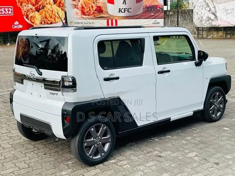 Daihatsu Taft G Dark Chrome Ventur 2025