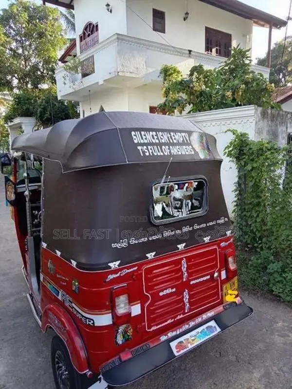 Bajaj RE 4 Stroke 2011
