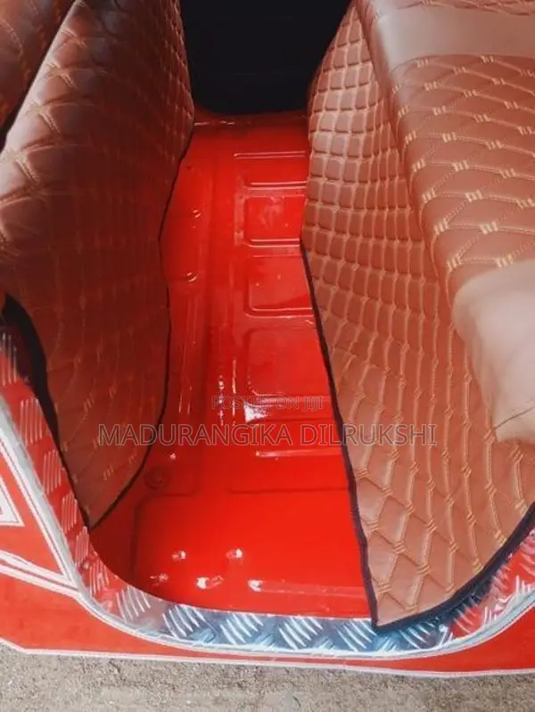 Bajaj RE Three Wheeler 2015