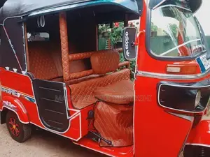 Bajaj RE Three Wheeler 2015