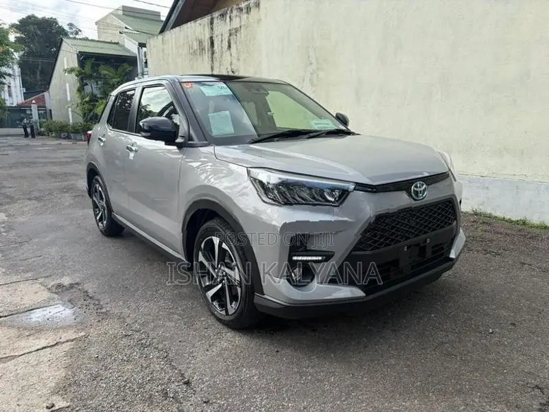 Toyota Raize Hybrid 1200cc 2026