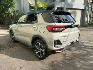Toyota Raize Hybrid 1200cc 2026
