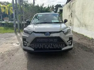 Toyota Raize Hybrid 1200cc 2026