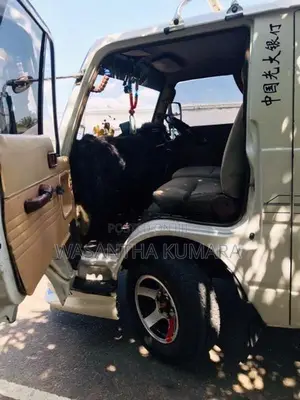 Nissan Caravan 1981