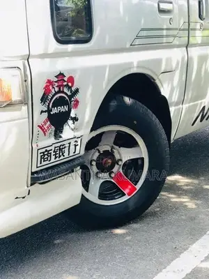 Nissan Caravan 1981