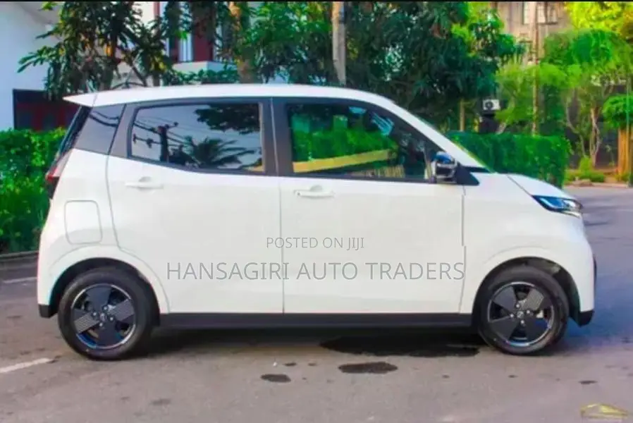 Nissan Sakura EV POWER 2023