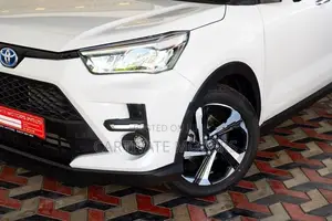 Toyota Raize Z Hybrid 2025