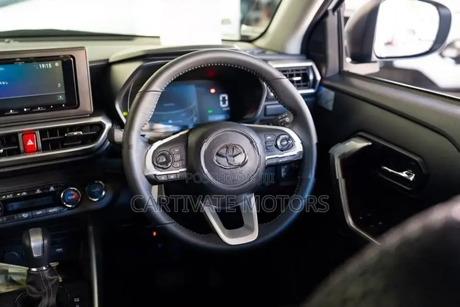Toyota Raize Z Hybrid 2025