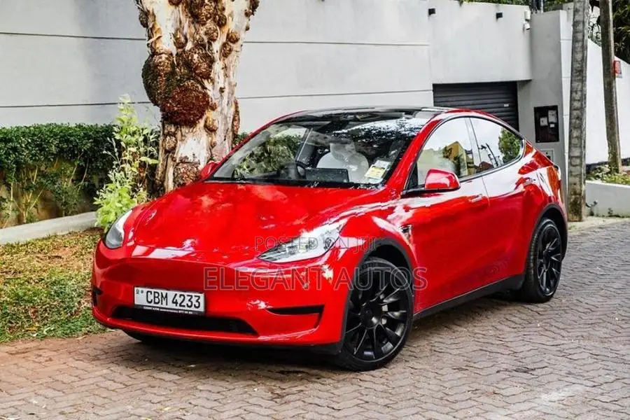 Tesla Model Y 2023