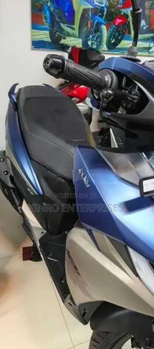 Hero XOOM 125R 2026