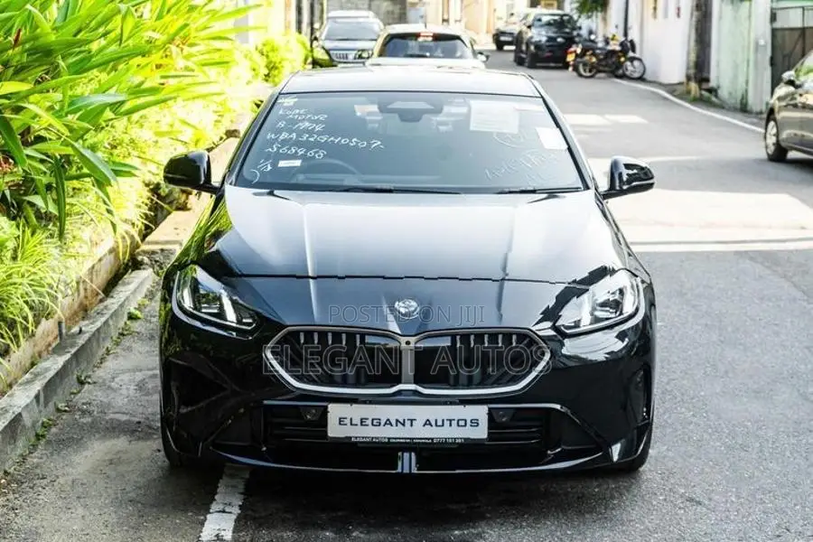 BMW 220i MSPORT 2025