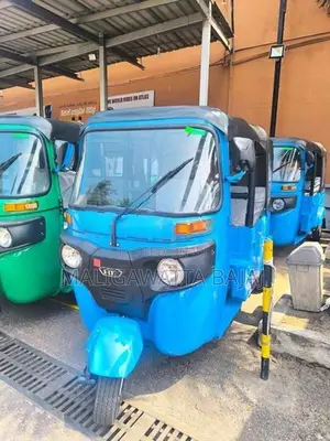 Bajaj RE Selfstart BrandN EFI 2026