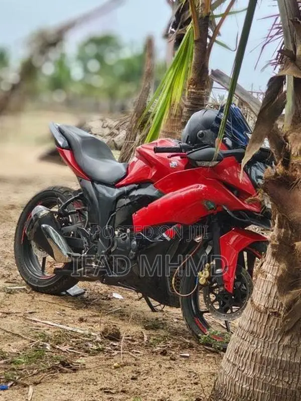 Suzuki Gixxer Sf 2015
