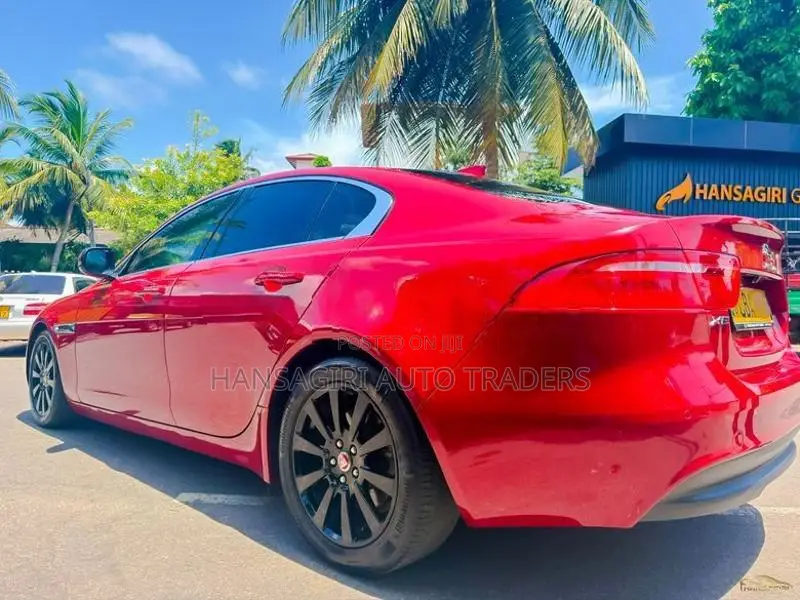 Jaguar XE 2017