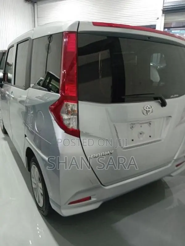 Toyota Roomy x 2023