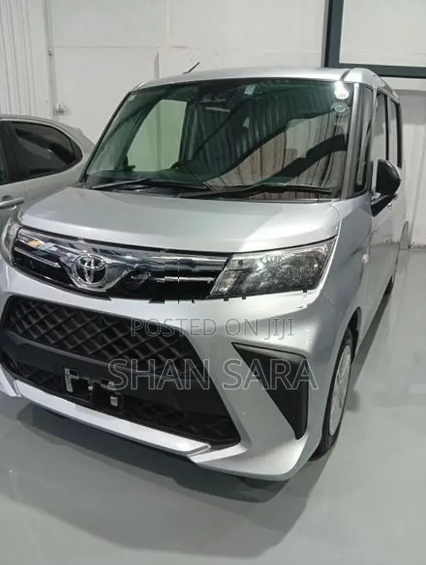 Toyota Roomy x 2023