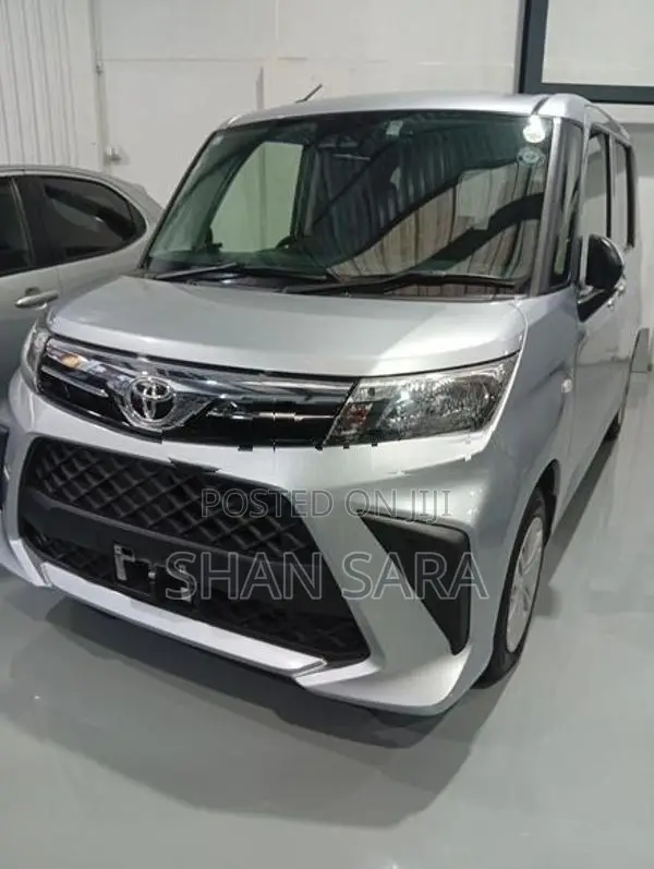 Toyota Roomy x 2023