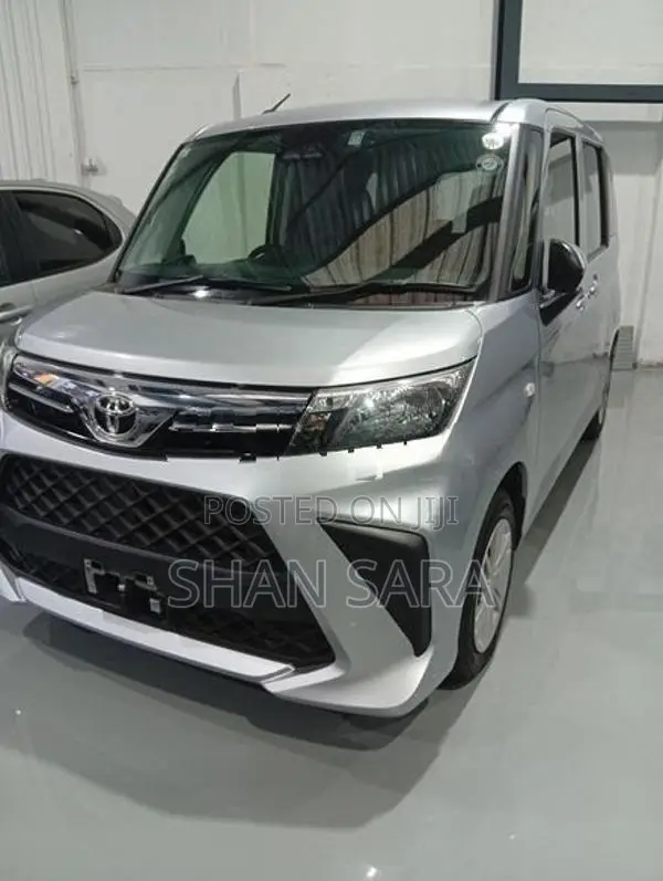 Toyota Roomy x 2023
