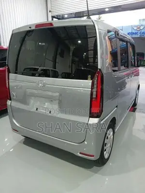 Honda N-Box G 2024