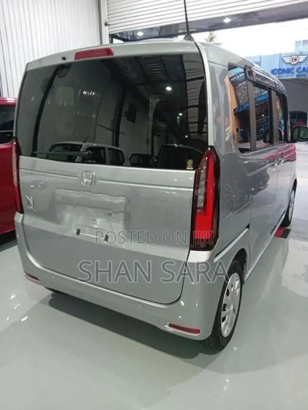 Honda N-Box G 2024